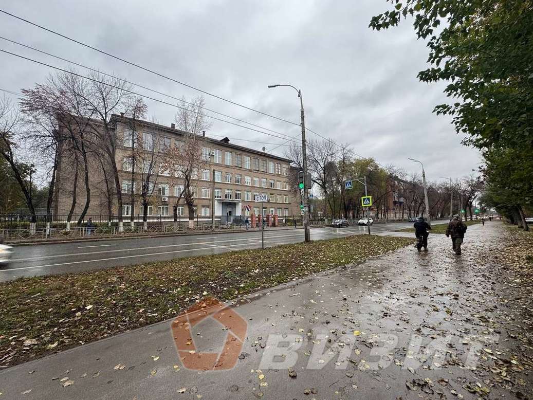 Аренда коммерческой недвижимости, 395м <sup>2</sup>, Самара, Физкультурная улица,  17