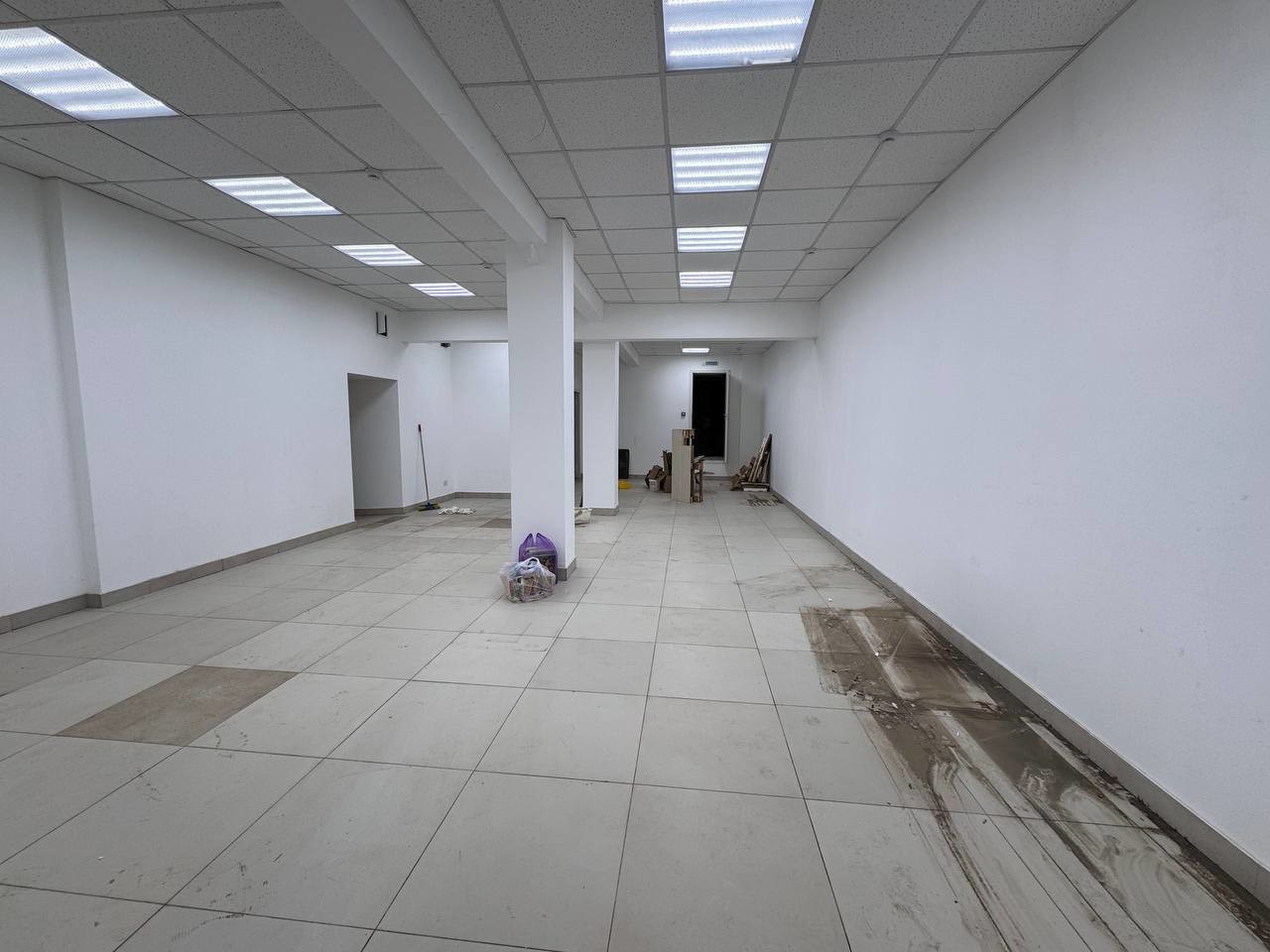 Аренда коммерческой недвижимости, 217м <sup>2</sup>, Самара, Физкультурная улица,  76