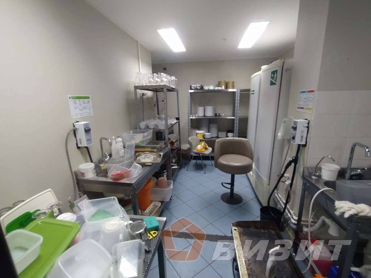 Аренда коммерческой недвижимости, 400м <sup>2</sup>, Самара, Ново-Вокзальная улица,  61в