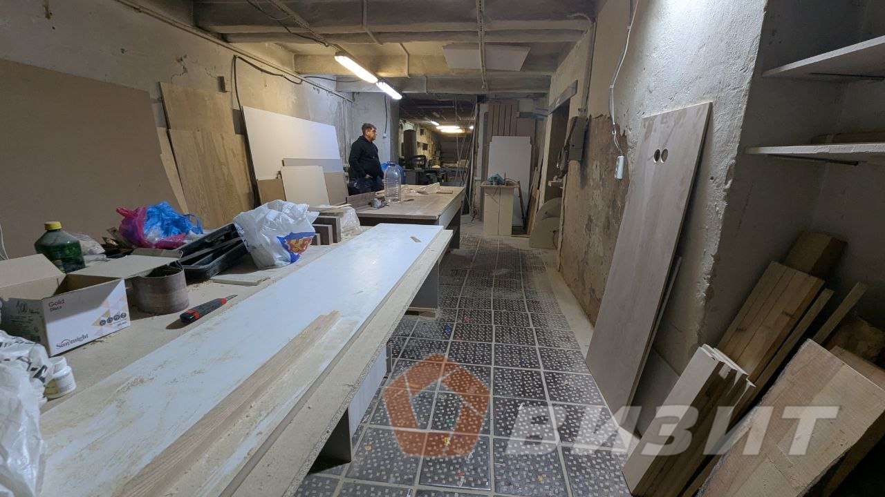 Аренда коммерческой недвижимости, 240м <sup>2</sup>, Самара, Алексея Толстого улица,  8А