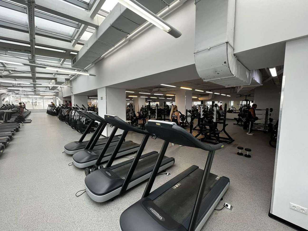 Аренда коммерческой недвижимости, 2000м <sup>2</sup>, Самара, Московское шоссе,  17