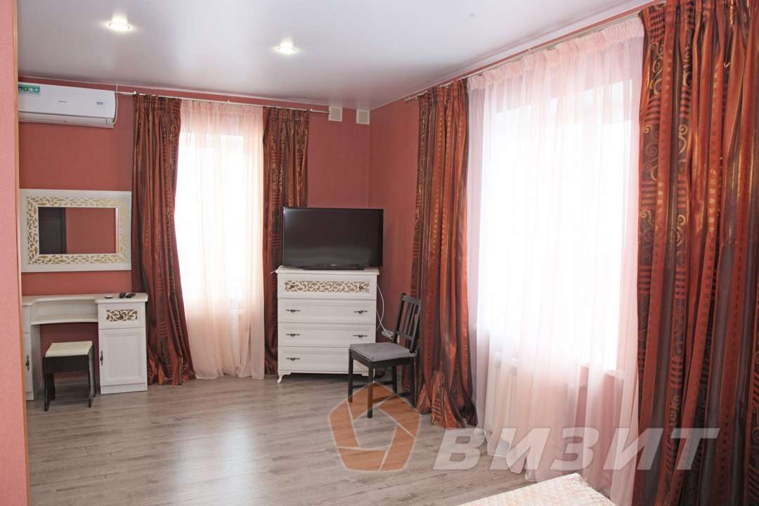 Продажа коммерческой недвижимости, 389м <sup>2</sup>, Самара, Промышленности улица,  181