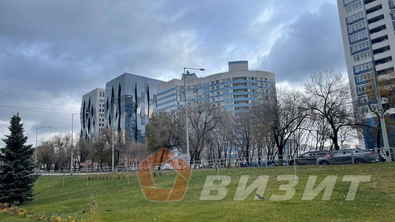 Продажа коммерческой недвижимости, 530м <sup>2</sup>, Самара, Ново-Садовая улица,  215А