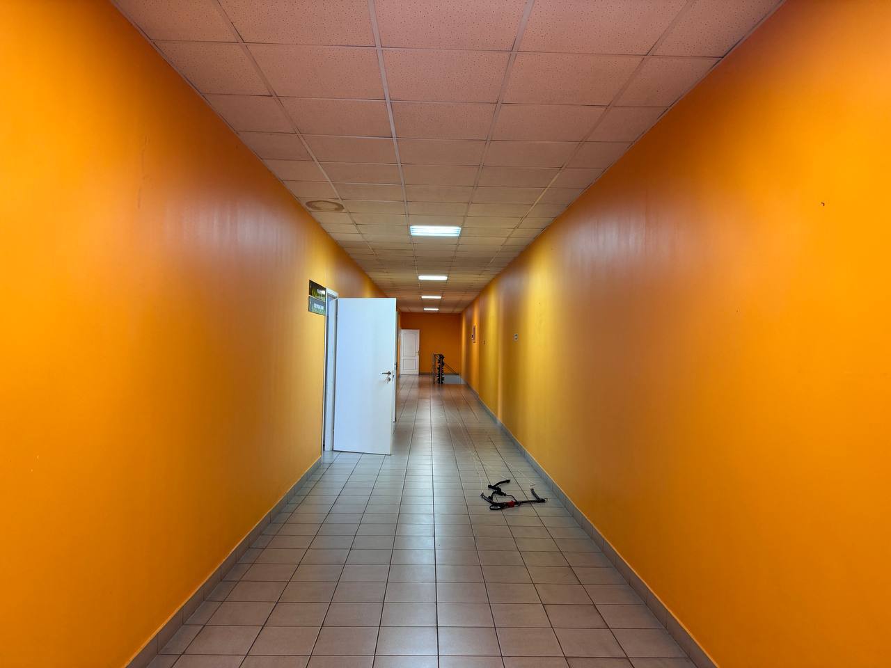 Продажа коммерческой недвижимости, 2500м <sup>2</sup>, Самарская, 4-й квартал,  16кс3