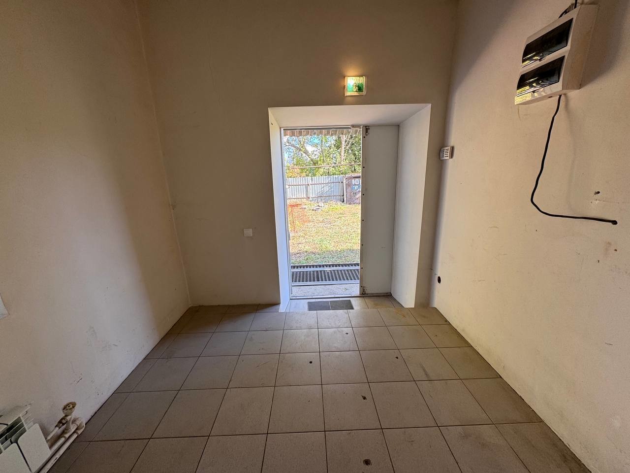 Аренда коммерческой недвижимости, 90м <sup>2</sup>, Самара, Новоурицкая улица,  12к5