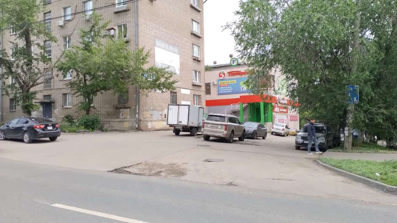 Продажа коммерческой недвижимости, 1356м <sup>2</sup>, Самара, Запорожская улица,  43