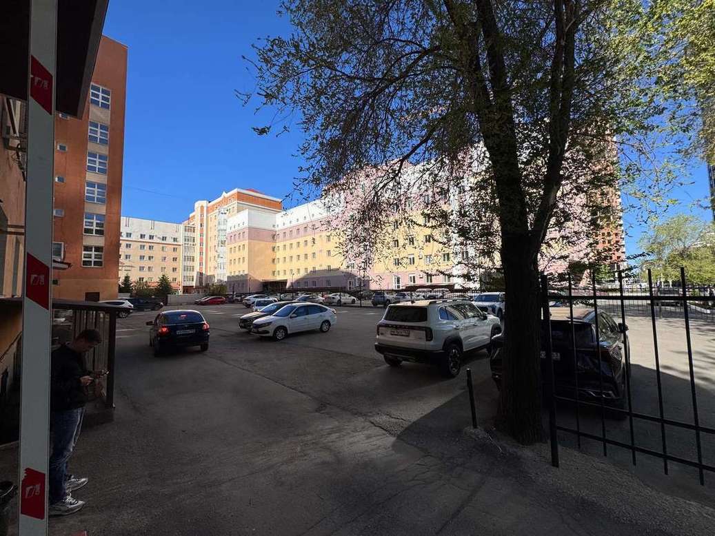 Продажа коммерческой недвижимости, 327м <sup>2</sup>, Самара, Ленинская улица,  168