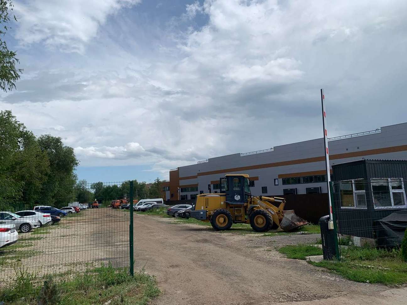 Аренда коммерческой недвижимости, 1043м <sup>2</sup>, Самара, Партизанская улица,  141