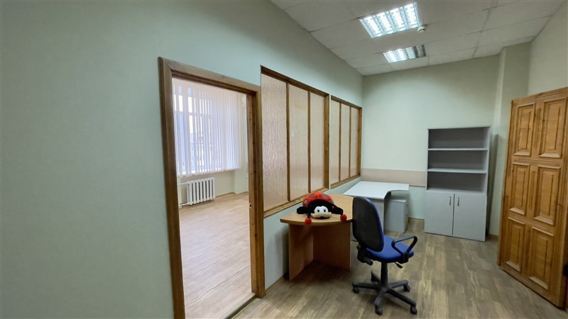 Продажа коммерческой недвижимости, 100м <sup>2</sup>, Самара, Чернореченская улица,  21