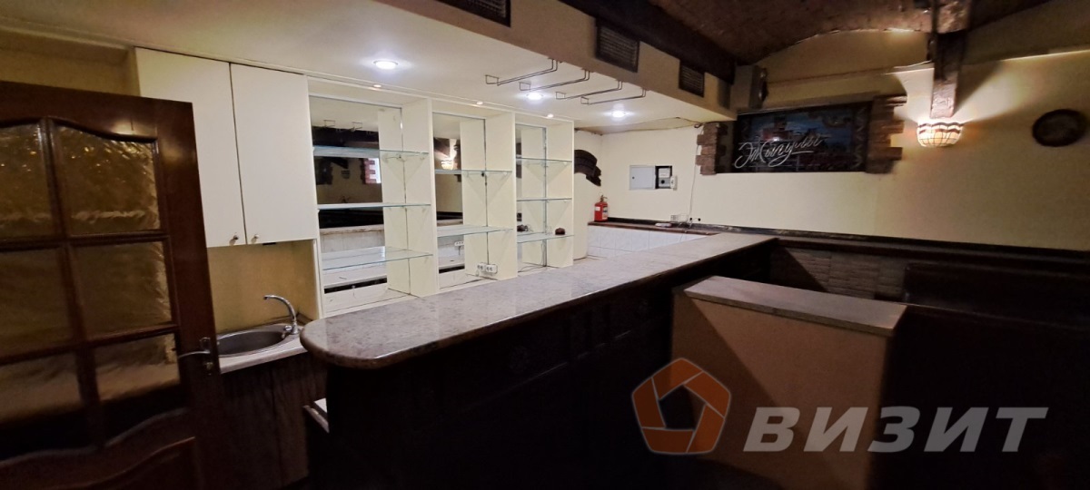 Аренда коммерческой недвижимости, 240м <sup>2</sup>, Самара, Физкультурная улица,  112