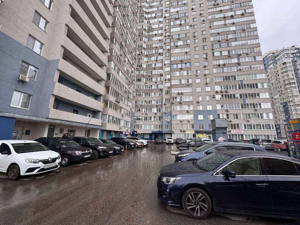 Продажа коммерческой недвижимости, 378м <sup>2</sup>, Самара, Ново-Садовая улица,  106М