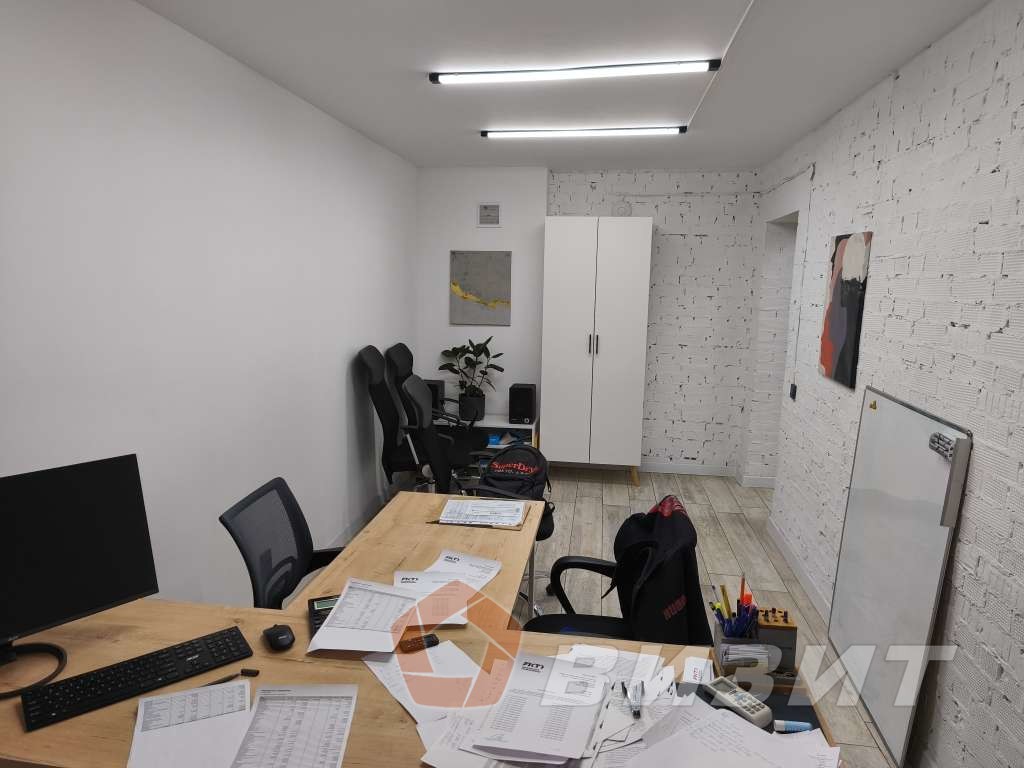 Продажа коммерческой недвижимости, 135м <sup>2</sup>, Самара, Ерошевского улица,  31