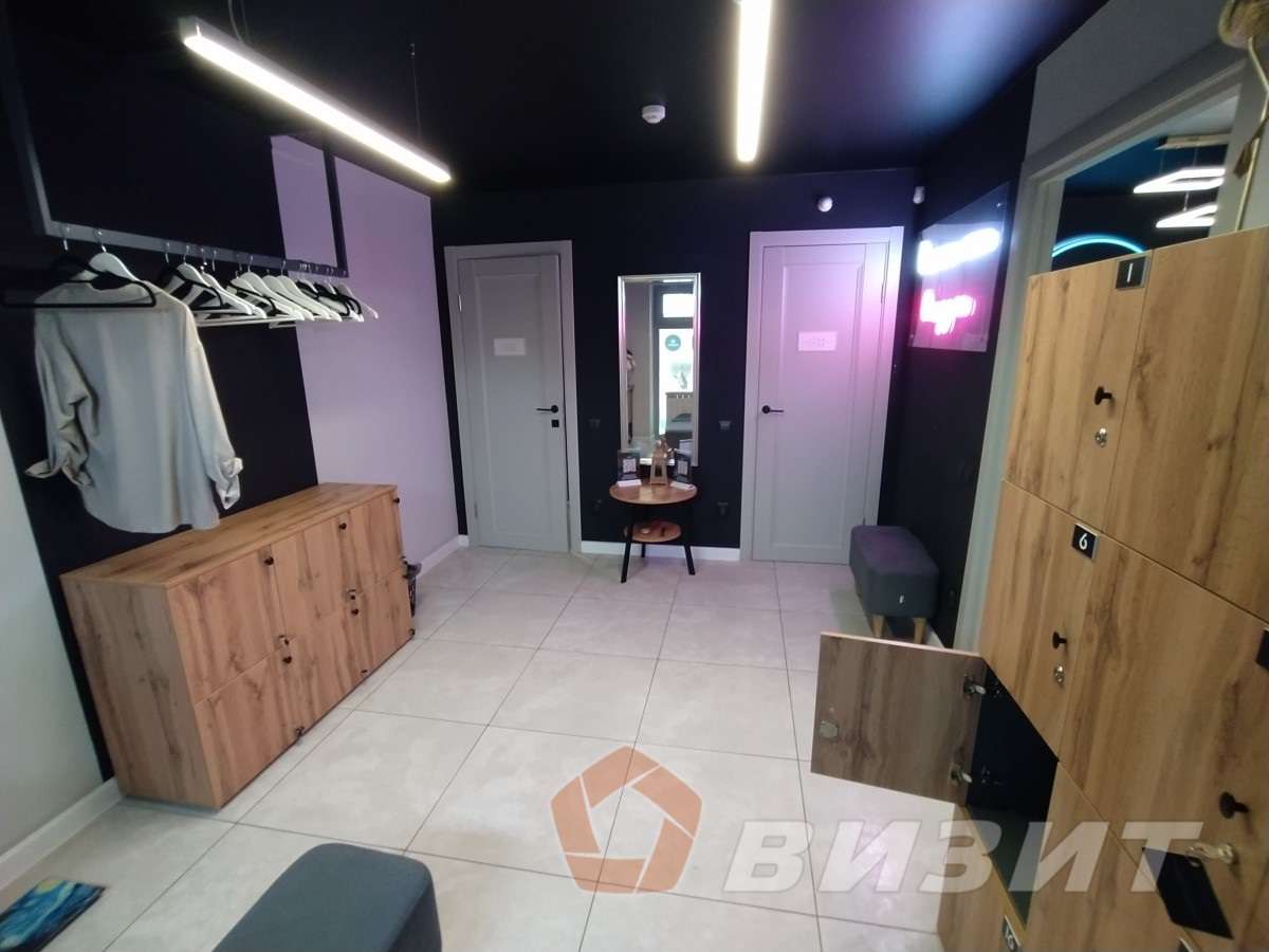 Продажа коммерческой недвижимости, 130м <sup>2</sup>, Самара, Гагарина улица,  32