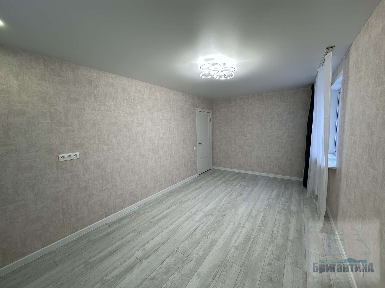 Продажа 2-комнатной квартиры, Самара, Волгина улица,  102