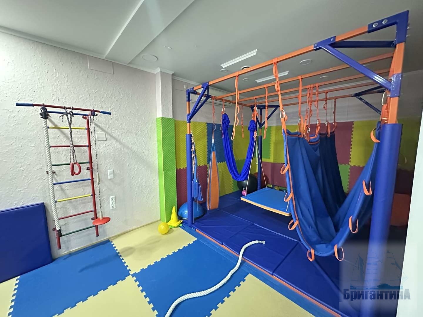 Аренда коммерческой недвижимости, 250м <sup>2</sup>, Самара, Крупской улица,  10