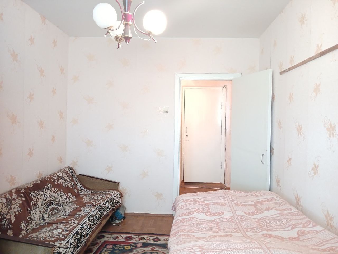 Продажа 2-комнатной квартиры, Сызрань, 50 лет Октября проспект,  75А