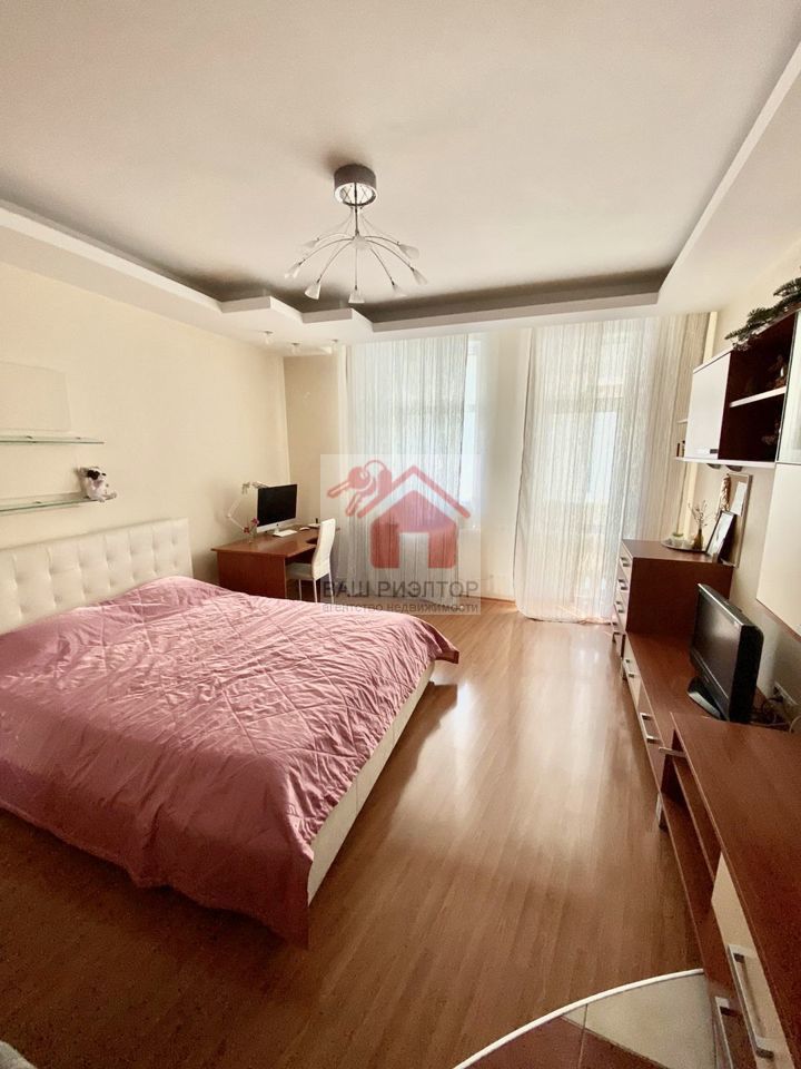Продажа 4-комнатной квартиры, Самара, Алексея Толстого улица,  76