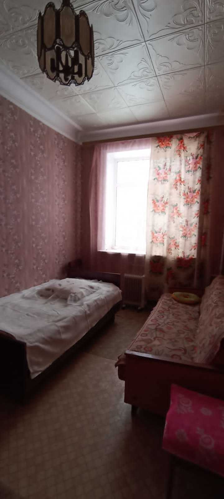 Продажа 3-комнатной квартиры, Чапаевск, Клиническая улица,  1