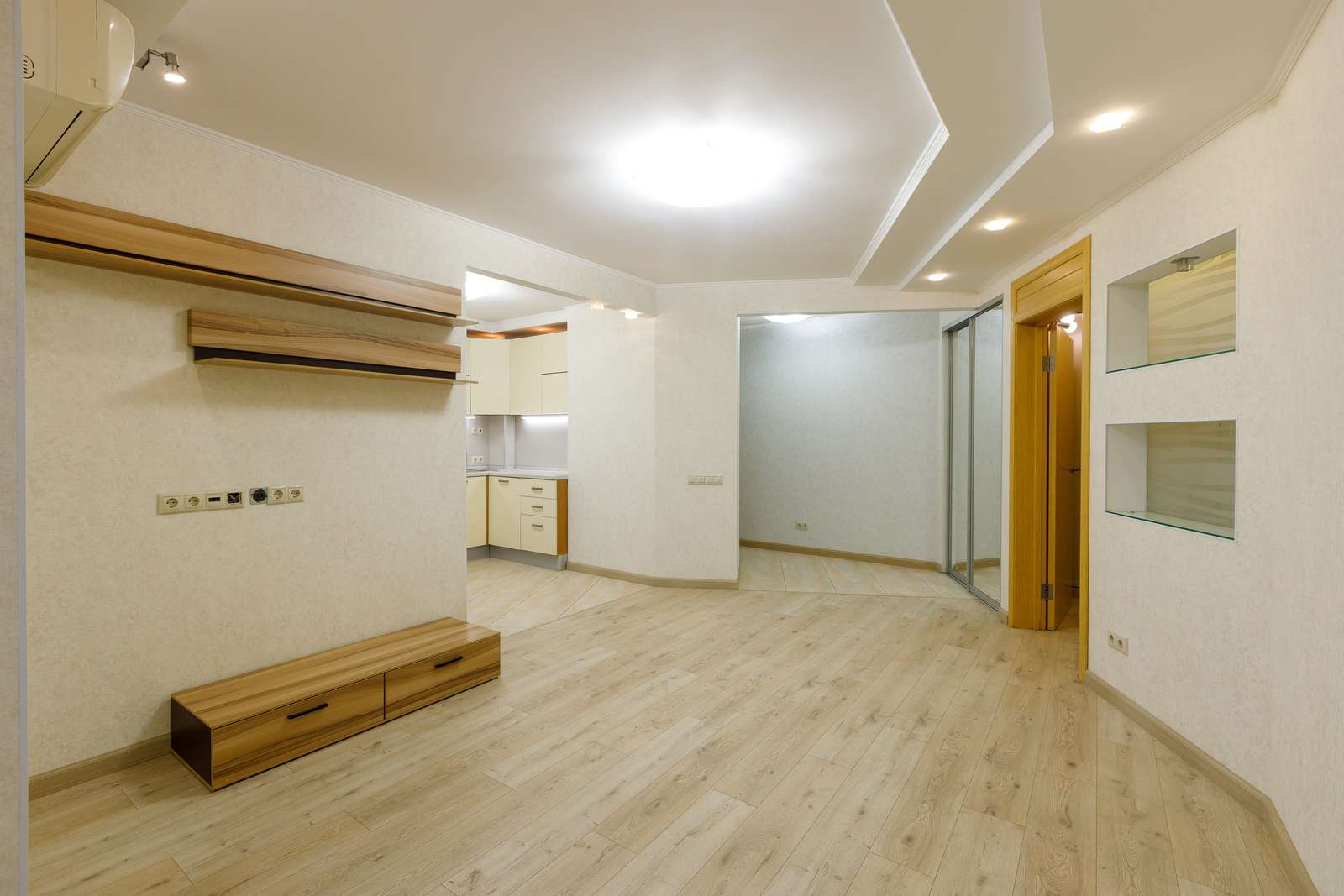 Продажа 3-комнатной квартиры, Самара, Карла Маркса проспект,  6