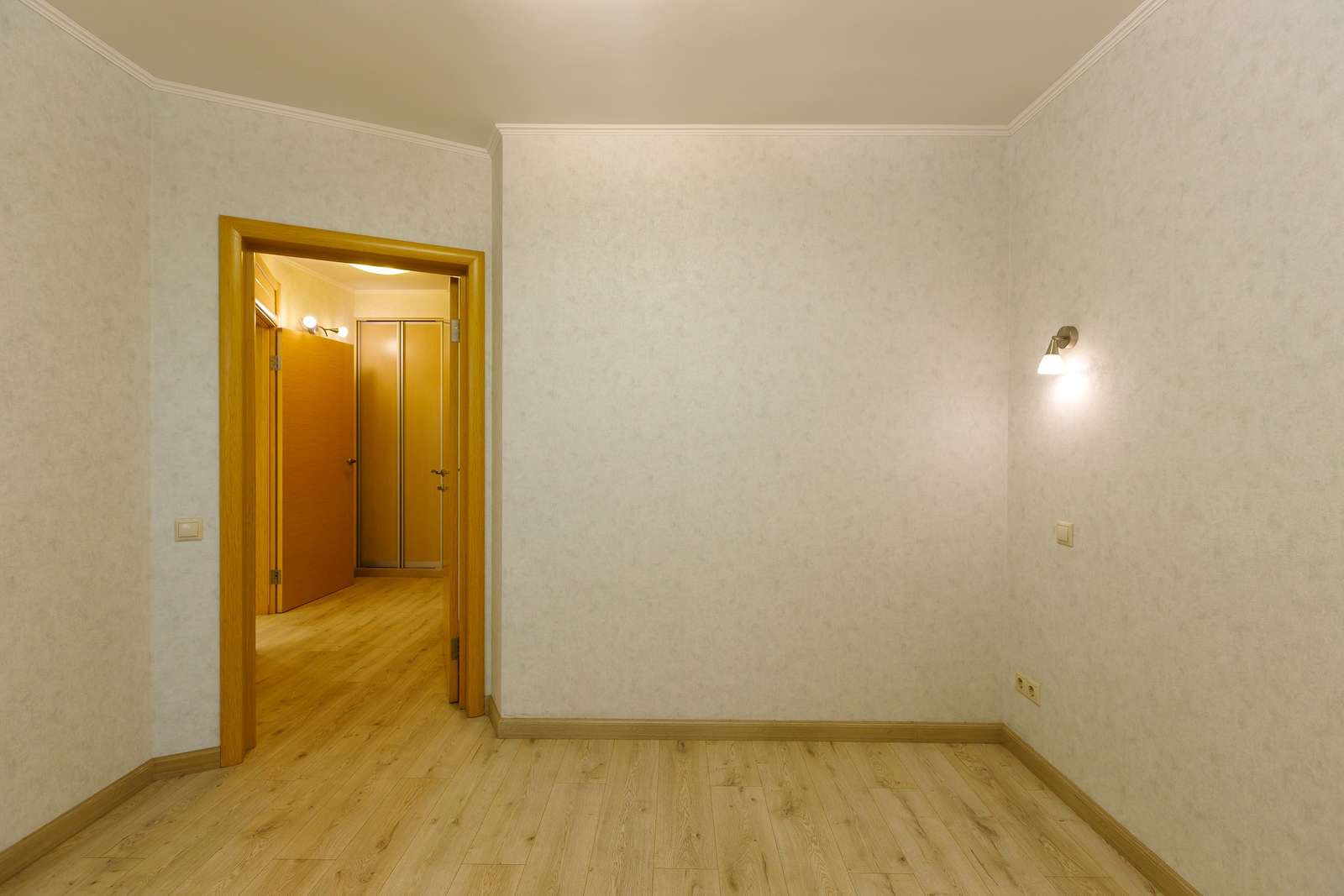 Продажа 3-комнатной квартиры, Самара, Карла Маркса проспект,  6