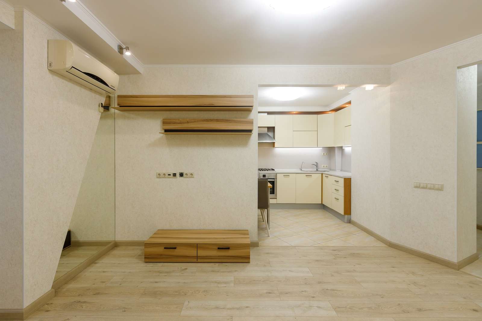 Продажа 3-комнатной квартиры, Самара, Карла Маркса проспект,  6