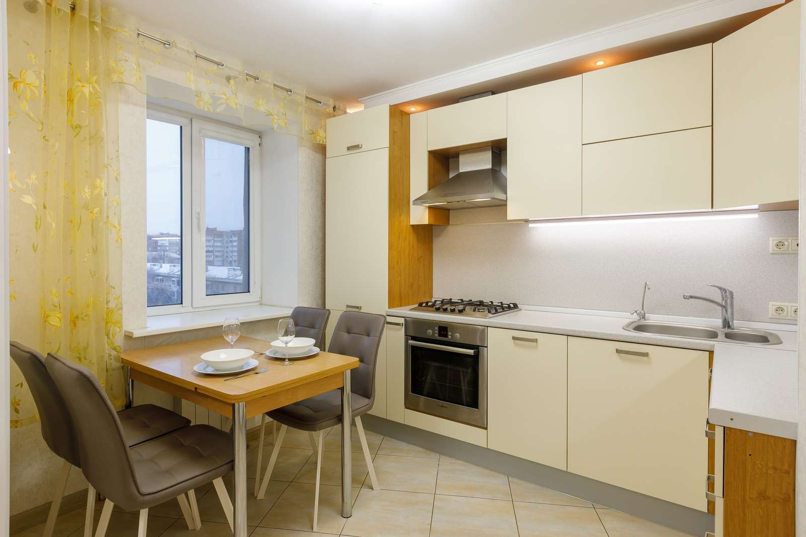 Продажа 3-комнатной квартиры, Самара, Карла Маркса проспект,  6