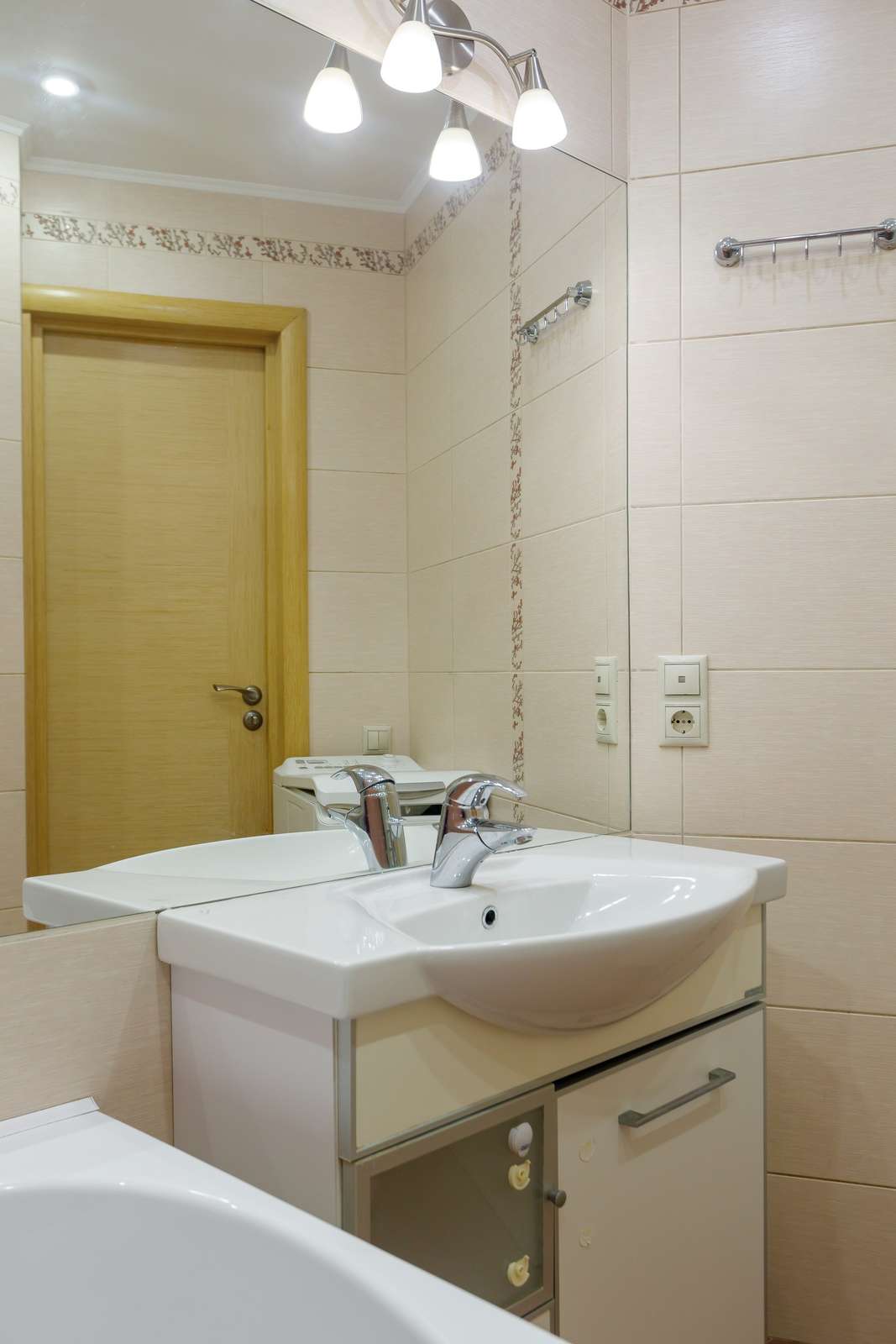 Продажа 3-комнатной квартиры, Самара, Карла Маркса проспект,  6