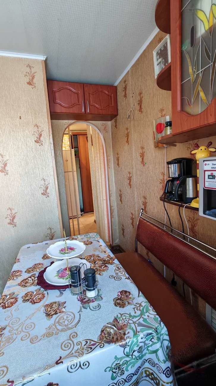 Продажа 3-комнатной квартиры, Самара, Юбилейная улица,  9