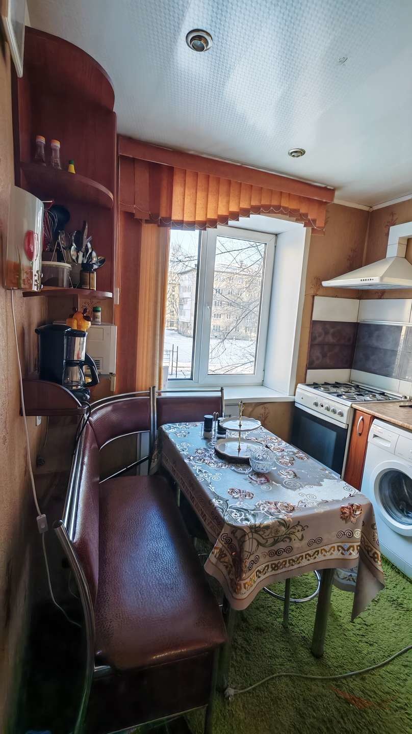 Продажа 3-комнатной квартиры, Самара, Юбилейная улица,  9